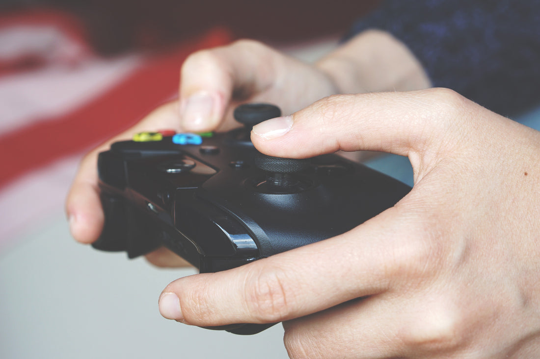 Is the Xbox One Controller Bluetooth?
